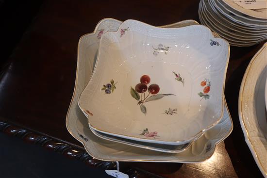 An extensive Meissen dinner service, late 19th/early 20th century,